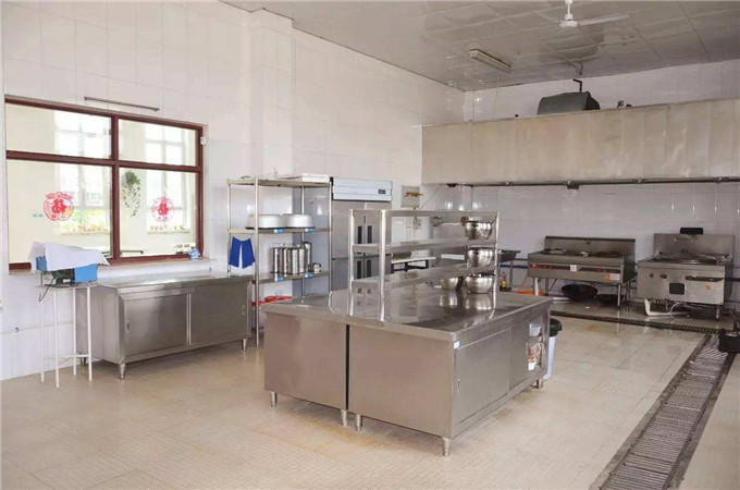 如何解決學(xué)校學(xué)生食堂廚房工程難題？