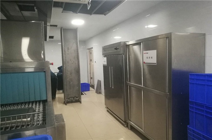 食堂廚房設(shè)備分為哪些區(qū)域呢？